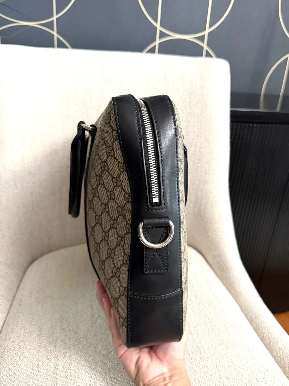 Authentic Gucci supreme laptop bag briefcase brown black leather unisex